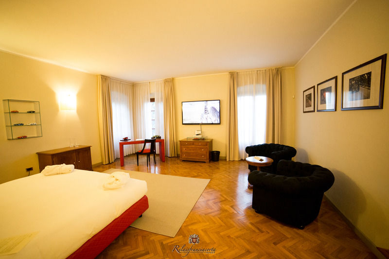 Relaisfranciacorta Hotel Corte Franca Ngoại thất bức ảnh