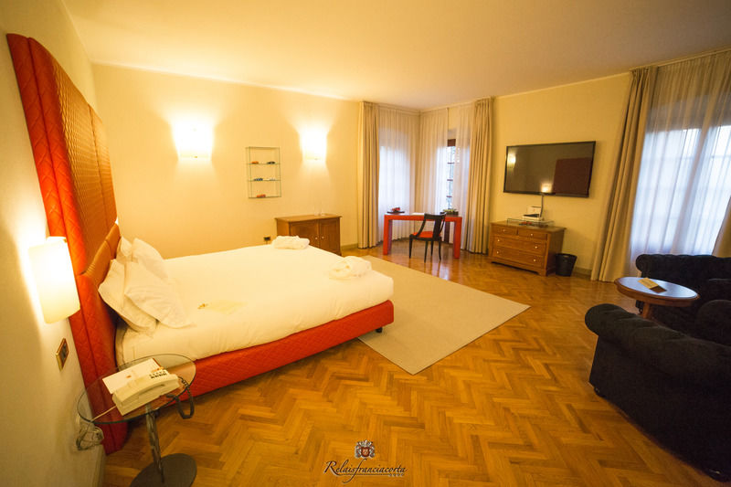 Relaisfranciacorta Hotel Corte Franca Ngoại thất bức ảnh